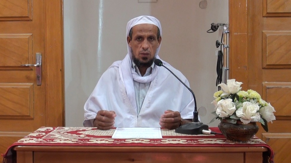 وامر بالصلاة واصطبر عليها